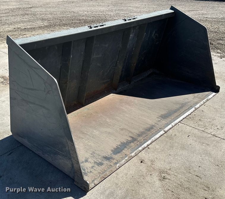 image for item NJ9420 Skid steer bucket