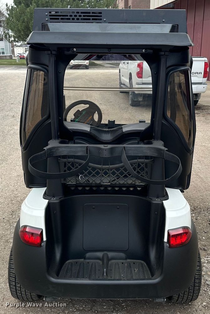 image for item NJ9483 Club Car Tempo golf cart