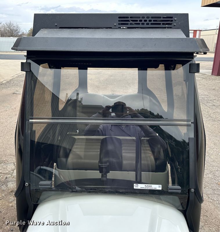 image for item NJ9483 Club Car Tempo golf cart