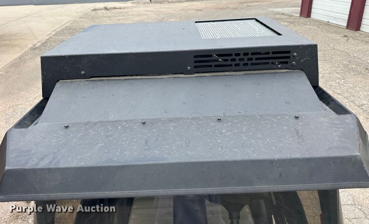 image for item NJ9483 Club Car Tempo golf cart