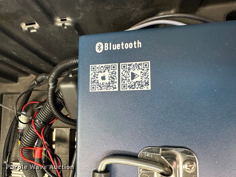 image for item NJ9483 Club Car Tempo golf cart