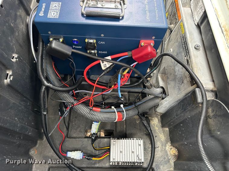 image for item NJ9483 Club Car Tempo golf cart