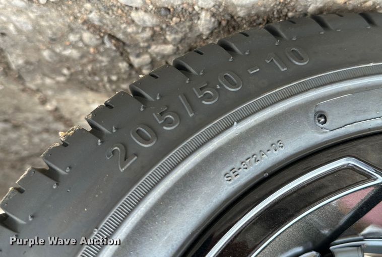 image for item NJ9483 Club Car Tempo golf cart