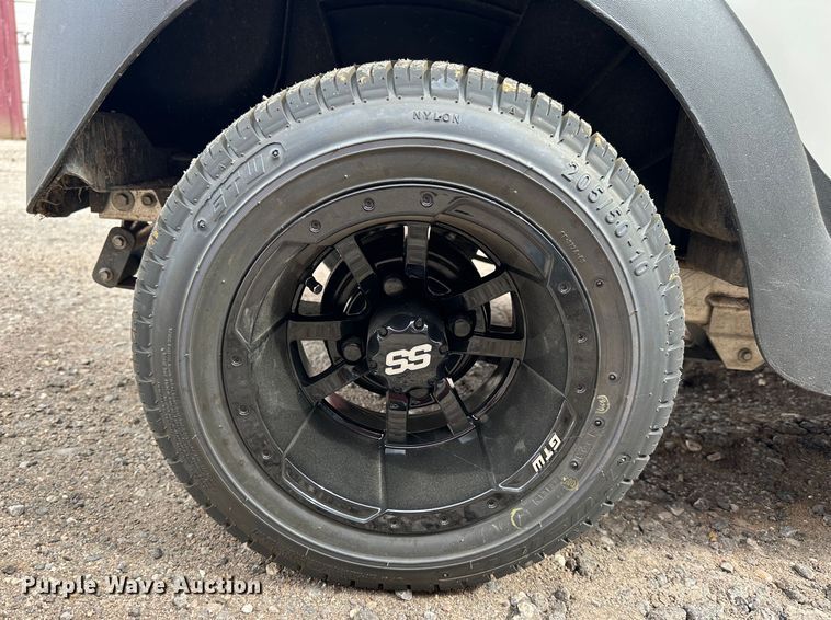 image for item NJ9483 Club Car Tempo golf cart