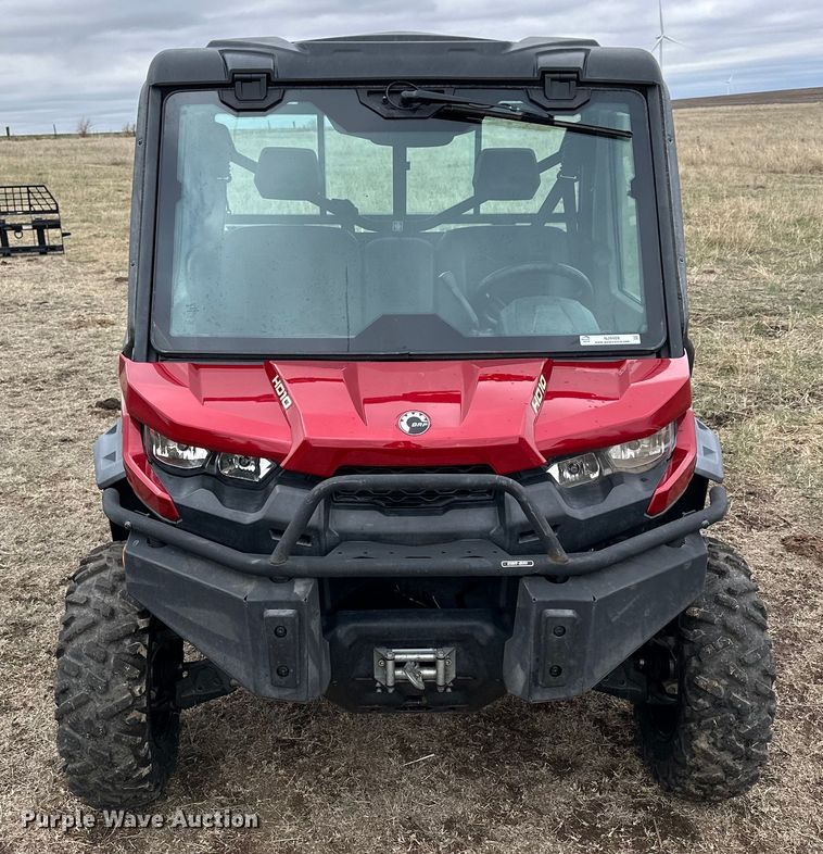 image for item NJ9489 2018 Can-Am 8TJB Defender XT HD10 utility vehicle