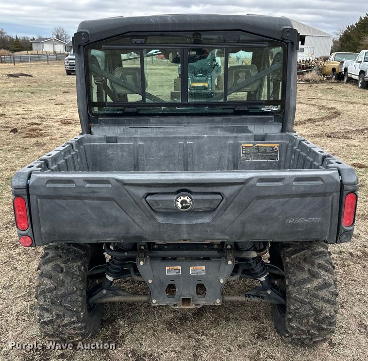 image for item NJ9489 2018 Can-Am 8TJB Defender XT HD10 utility vehicle