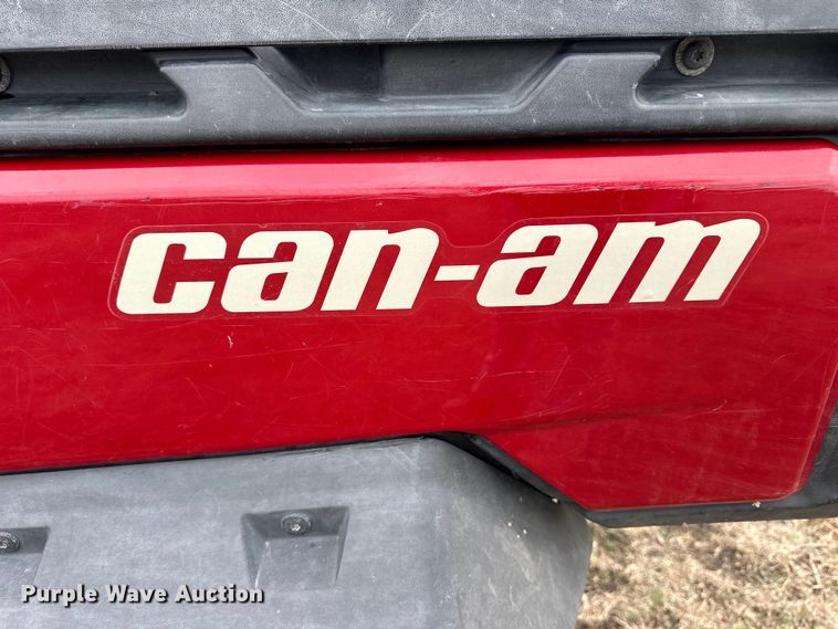 image for item NJ9489 2018 Can-Am 8TJB Defender XT HD10 utility vehicle