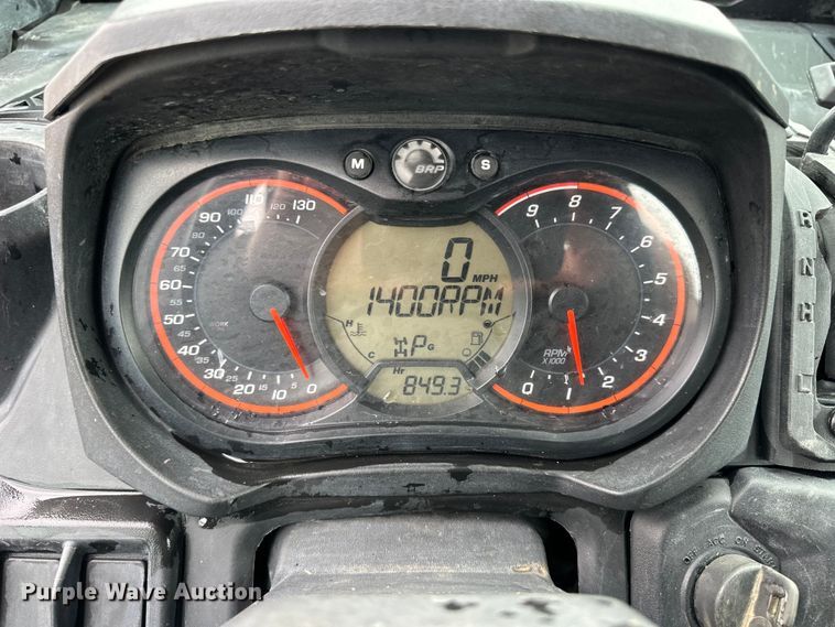 image for item NJ9489 2018 Can-Am 8TJB Defender XT HD10 utility vehicle