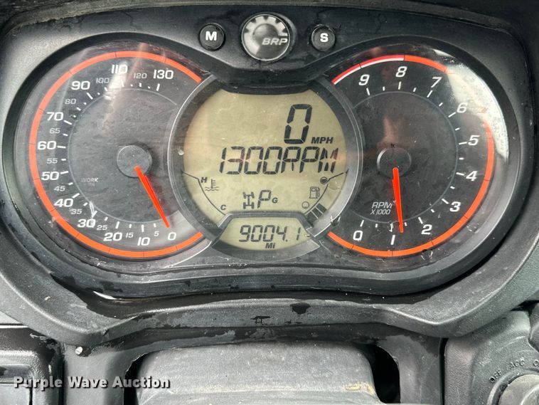 image for item NJ9489 2018 Can-Am 8TJB Defender XT HD10 utility vehicle