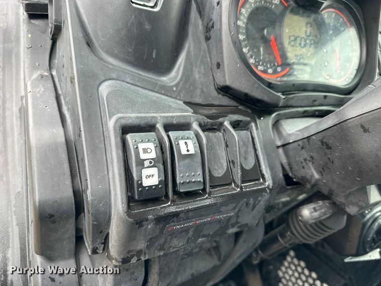 image for item NJ9489 2018 Can-Am 8TJB Defender XT HD10 utility vehicle