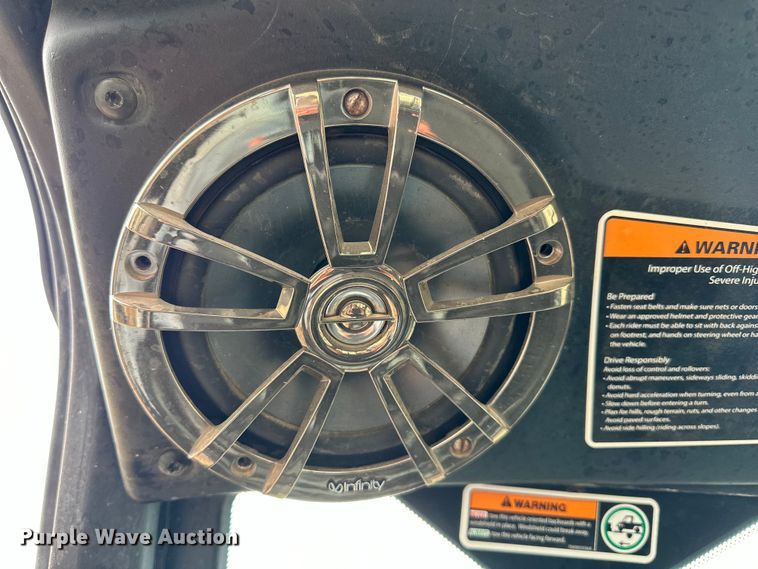 image for item NJ9489 2018 Can-Am 8TJB Defender XT HD10 utility vehicle