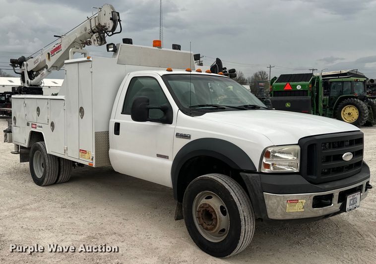image for item NS9539 2006 Ford F550 Super Duty XL utility / service truck