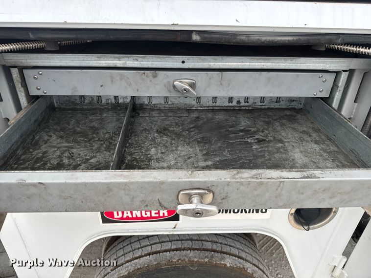 image for item NS9539 2006 Ford F550 Super Duty XL utility / service truck