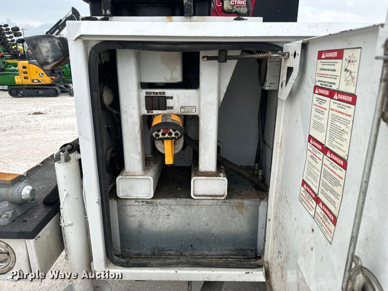 image for item NS9539 2006 Ford F550 Super Duty XL utility / service truck