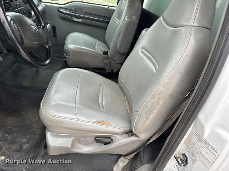 image for item NS9539 2006 Ford F550 Super Duty XL utility / service truck