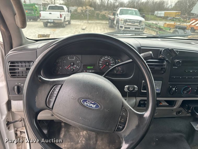 image for item NS9539 2006 Ford F550 Super Duty XL utility / service truck