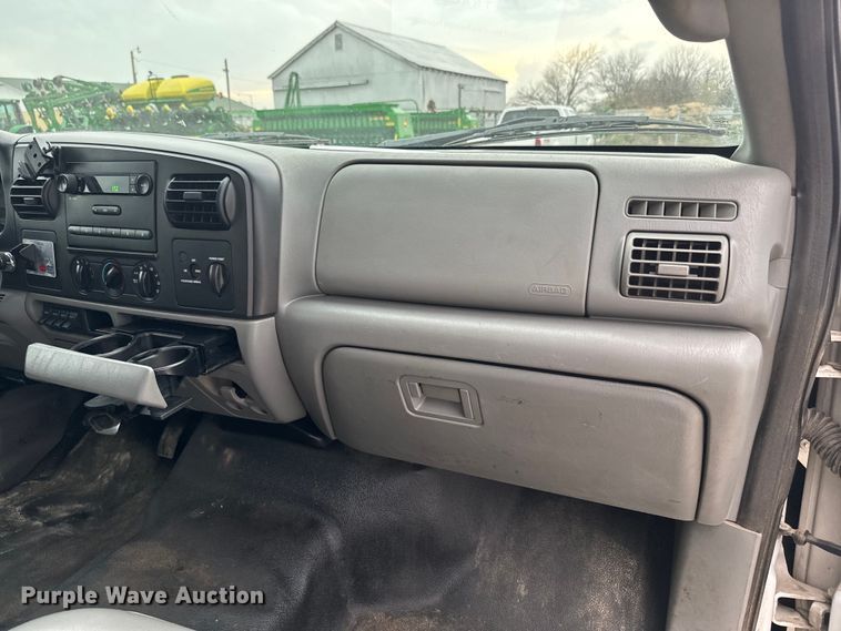 image for item NS9539 2006 Ford F550 Super Duty XL utility / service truck