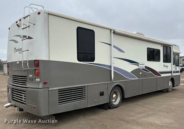 image for item NU9546 2002 Itasca Horizon RV