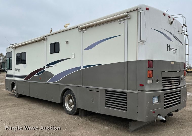 image for item NU9546 2002 Itasca Horizon RV