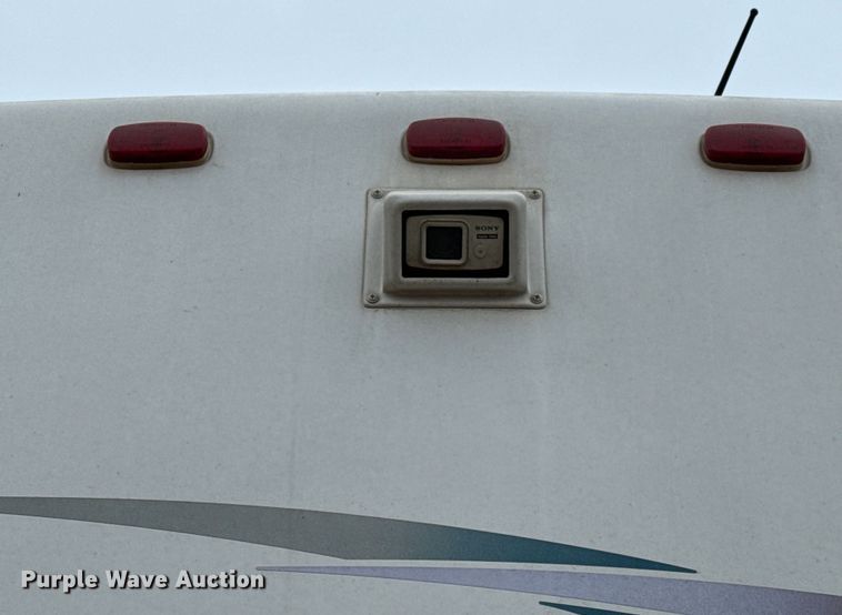 image for item NU9546 2002 Itasca Horizon RV