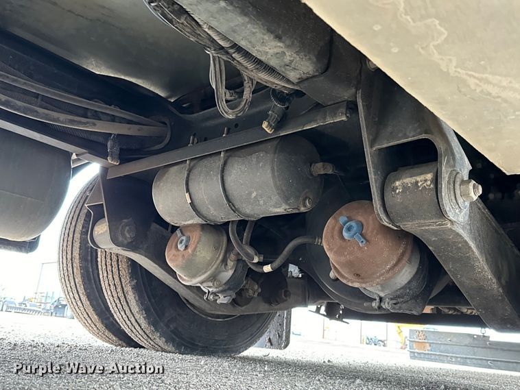 image for item NU9546 2002 Itasca Horizon RV