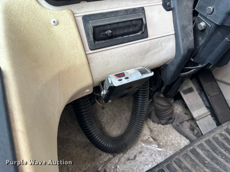 image for item NU9546 2002 Itasca Horizon RV