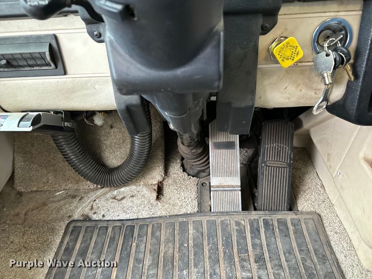 image for item NU9546 2002 Itasca Horizon RV