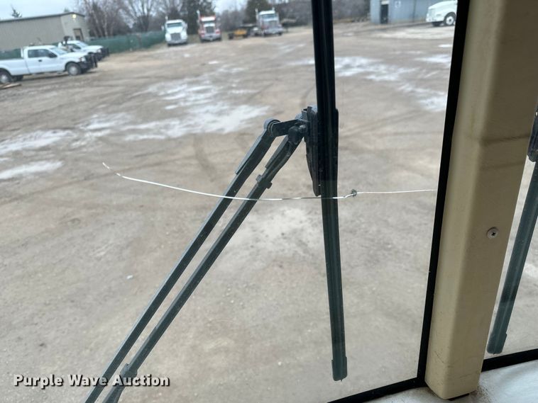 image for item NU9546 2002 Itasca Horizon RV