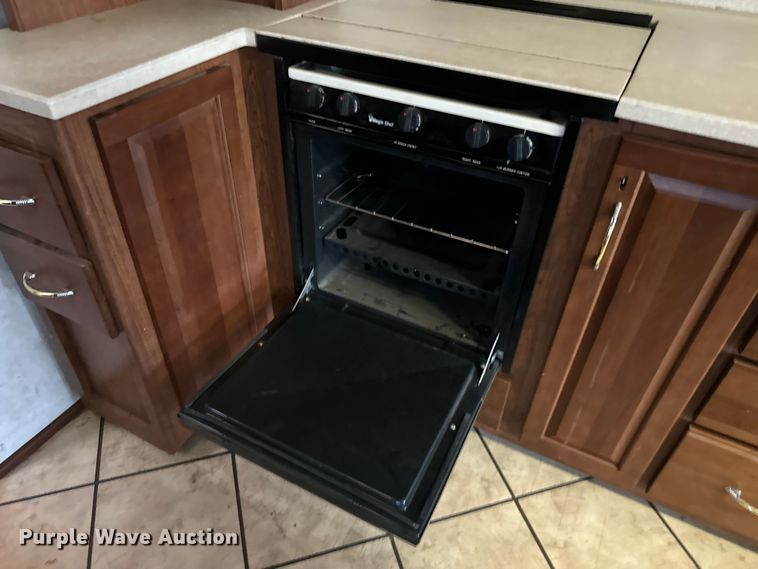 image for item NU9546 2002 Itasca Horizon RV