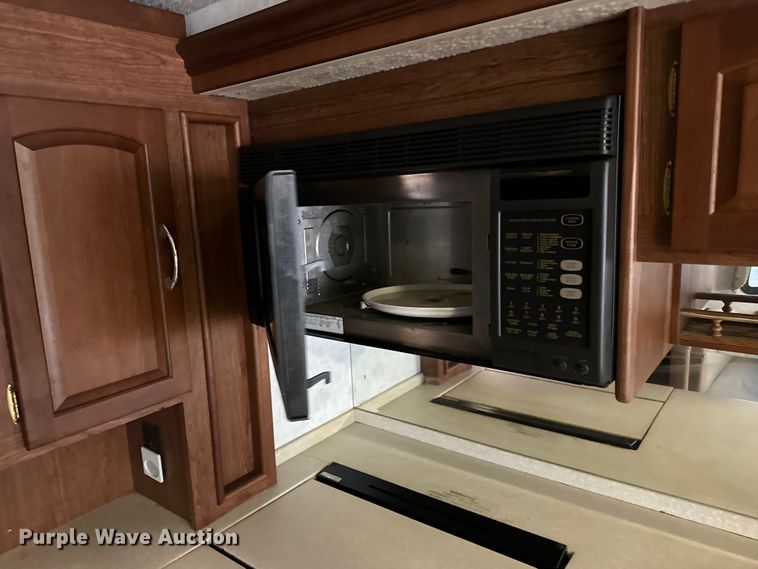 image for item NU9546 2002 Itasca Horizon RV