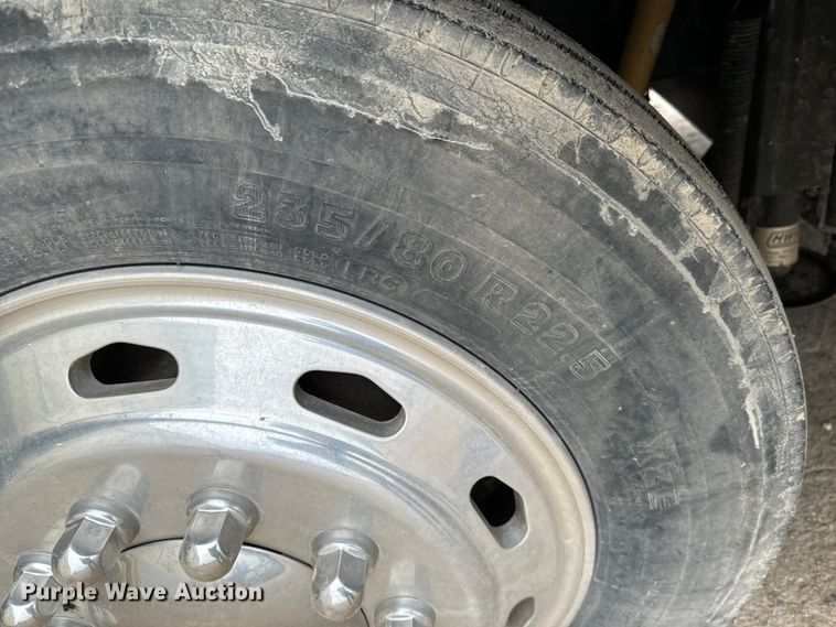 image for item NU9546 2002 Itasca Horizon RV