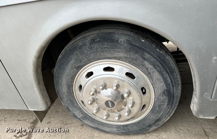 image for item NU9546 2002 Itasca Horizon RV