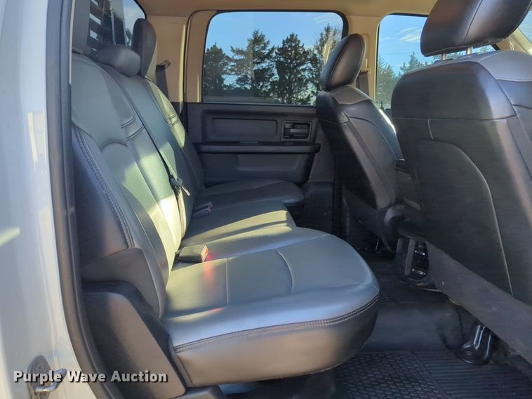 image for item NZ9332 2020 Dodge Ram 5500HD Crew Cab flatbed truck