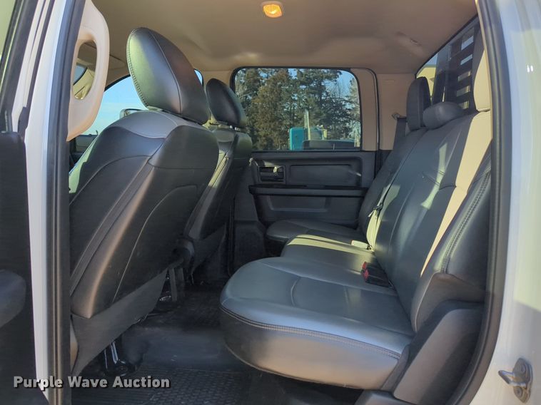 image for item NZ9332 2020 Dodge Ram 5500HD Crew Cab flatbed truck