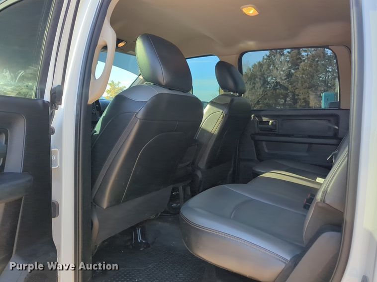 image for item NZ9332 2020 Dodge Ram 5500HD Crew Cab flatbed truck