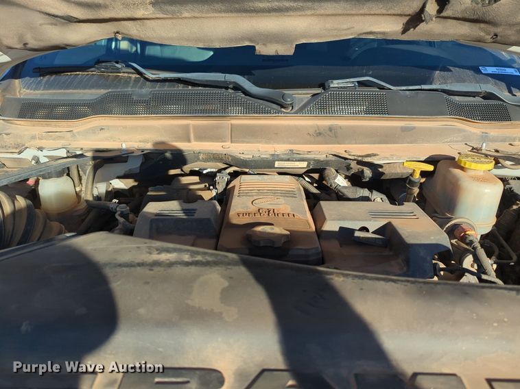 image for item NZ9332 2020 Dodge Ram 5500HD Crew Cab flatbed truck