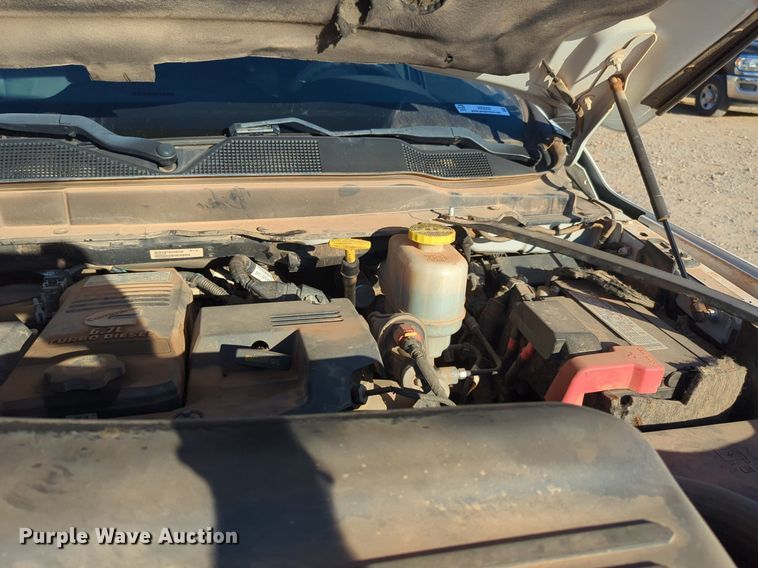 image for item NZ9332 2020 Dodge Ram 5500HD Crew Cab flatbed truck