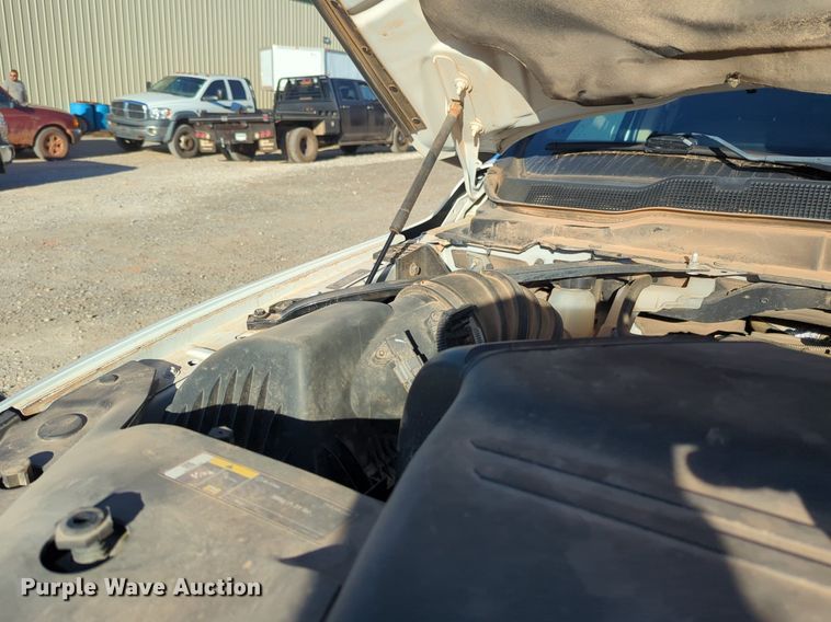 image for item NZ9332 2020 Dodge Ram 5500HD Crew Cab flatbed truck