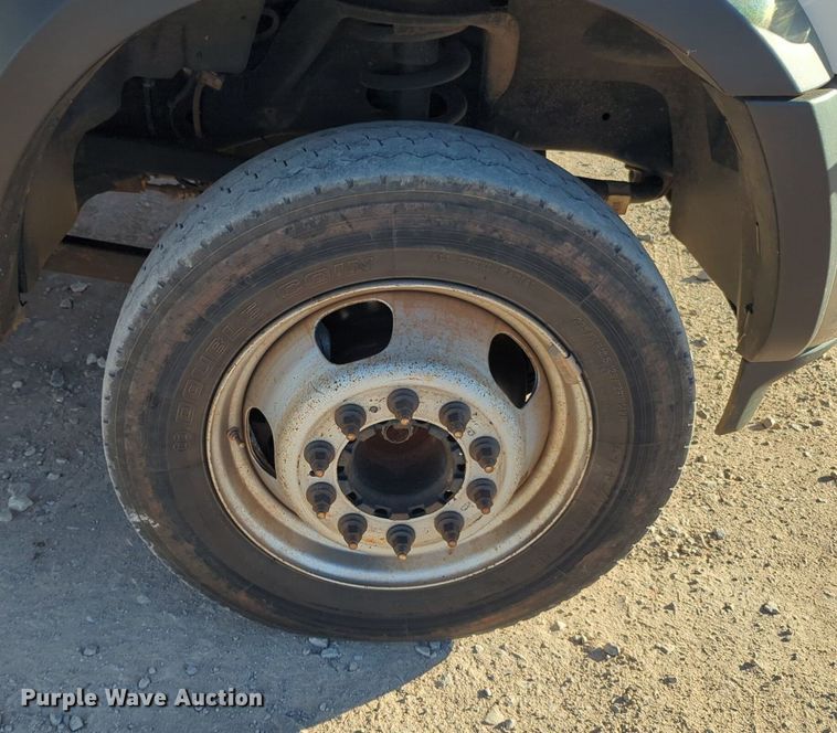 image for item NZ9332 2020 Dodge Ram 5500HD Crew Cab flatbed truck