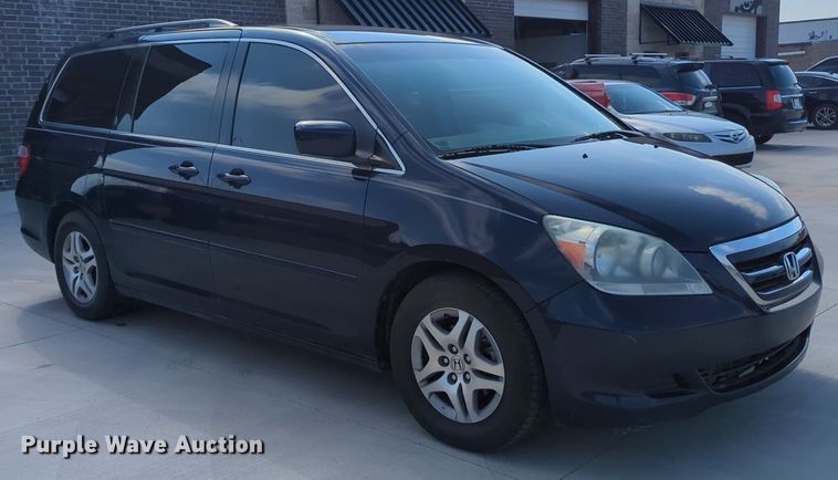 image for item NZ9374 2005 Honda Oddyssey van
