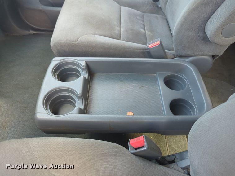 image for item NZ9374 2005 Honda Oddyssey van