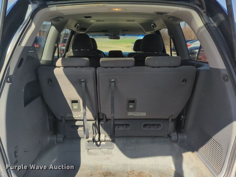 image for item NZ9374 2005 Honda Oddyssey van