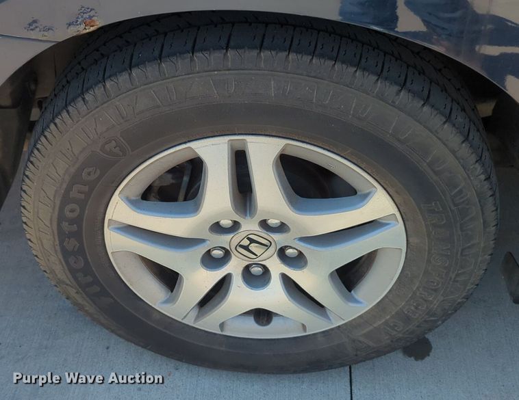 image for item NZ9374 2005 Honda Oddyssey van