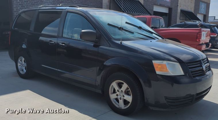 image for item NZ9376 2010 Dodge Grand Caravan van