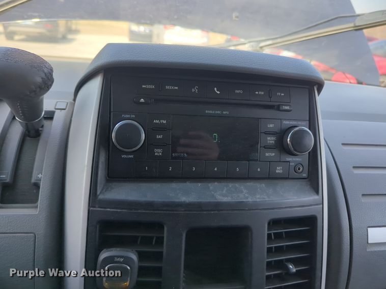 image for item NZ9376 2010 Dodge Grand Caravan van