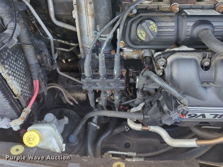 image for item NZ9376 2010 Dodge Grand Caravan van