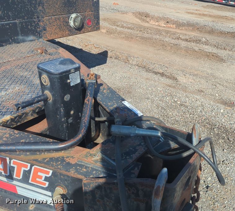 image for item NZ9384 2012 Interstate 40TDL tilt deck equipment trailer