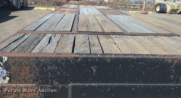 image for item NZ9384 2012 Interstate 40TDL tilt deck equipment trailer