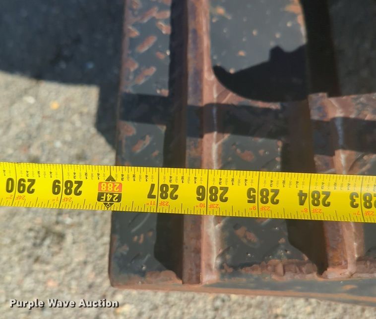 image for item NZ9384 2012 Interstate 40TDL tilt deck equipment trailer