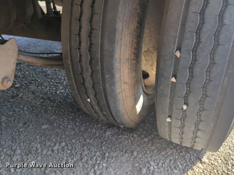 image for item NZ9384 2012 Interstate 40TDL tilt deck equipment trailer